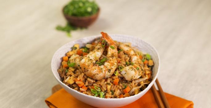 ARROZ FRITO CON CAMARONES