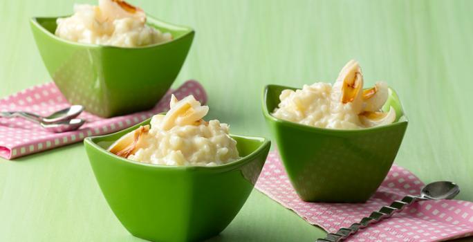 Arroz con leche, lychees y coco