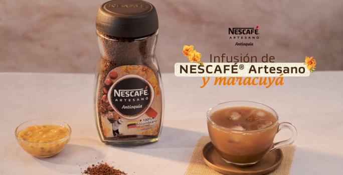 Infusión de NESCAFÉ® artesano y maracuyá