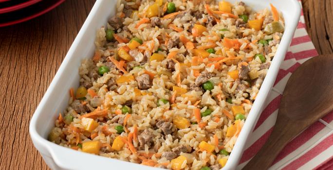 Receta de arroz con carne molida y verduras | Recetas Nestlé Receta de arroz con carne molida y verduras | Recetas Nestlé