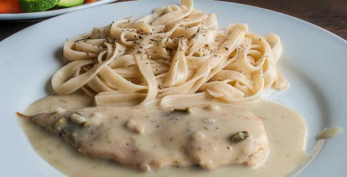 Pollo a la carbonara