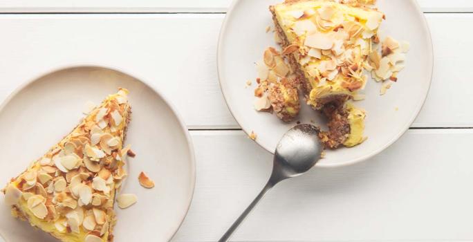 Torta de avena y almendras en sartén