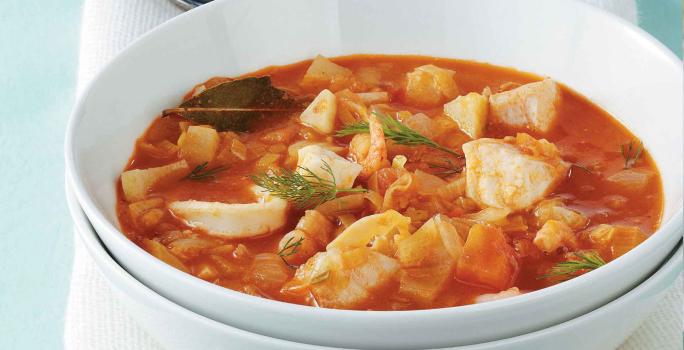 SOPA DE PESCADO Y MARISCOS