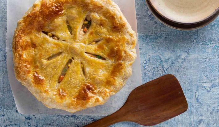 Pie de pollo y vegetales