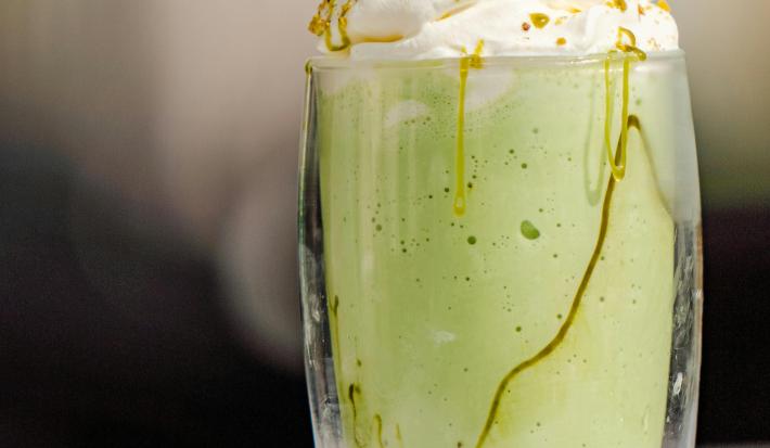 Batido de aguacate y SVELTY®