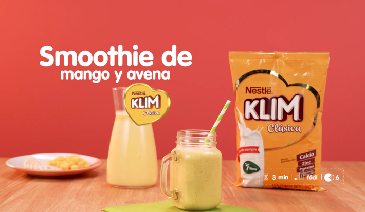 Smoothie de mango y avena con KLIM® Clásica