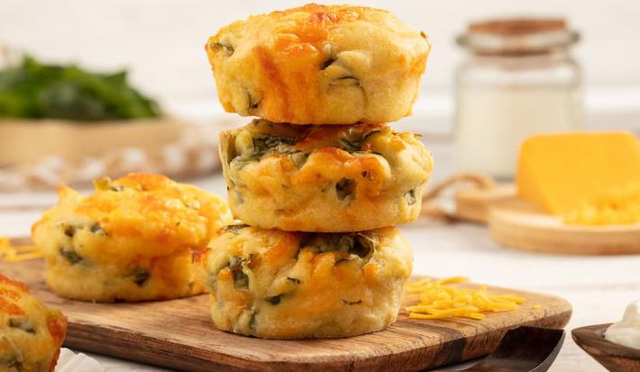 Muffins de queso y espinaca