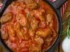 Sobrebarriga en salsa criolla